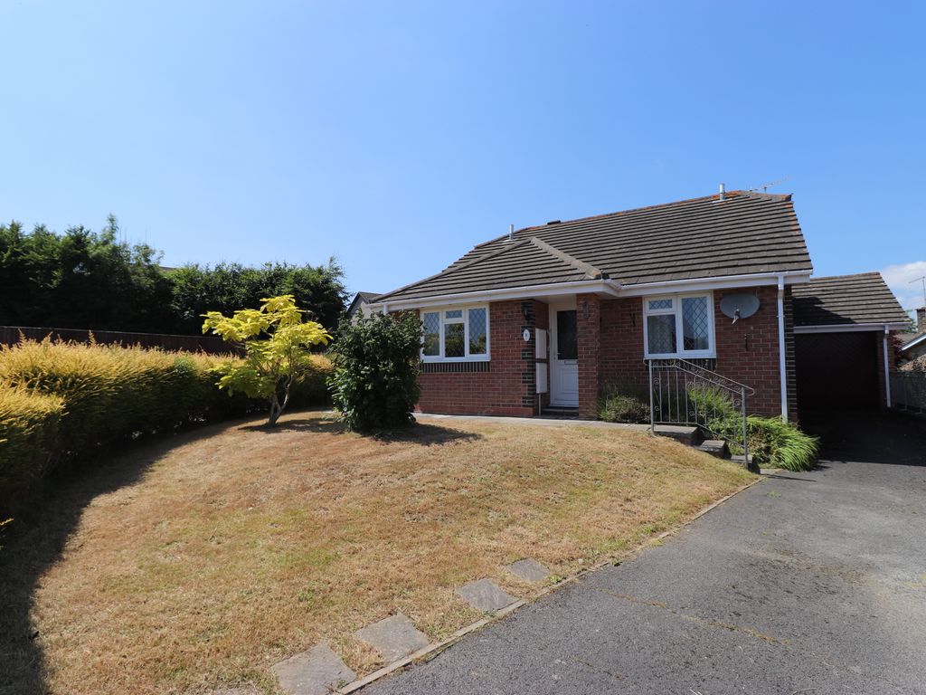 3 bed detached bungalow for sale in Sennen Close, Torpoint, Cornwall PL11 Zoopla