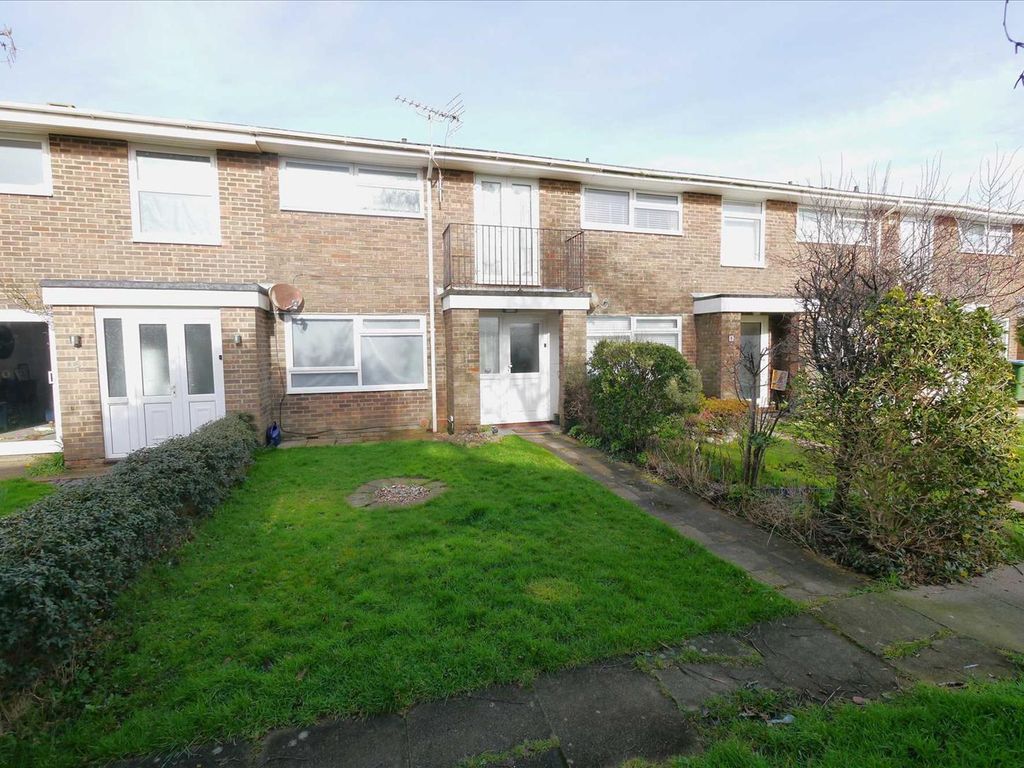 3 bed terraced house for sale in Ashton Gardens, Rustington