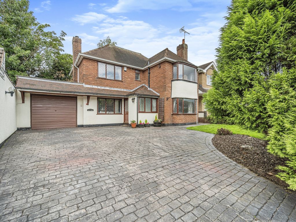 3 bed detached house for sale in Lake Avenue, Walsall, West Midlands WS5, £550,000 Zoopla