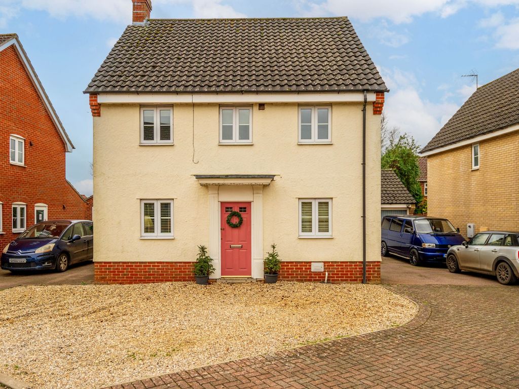 3 bed detached house for sale in Peacock Close, Easton NR9, £300,000