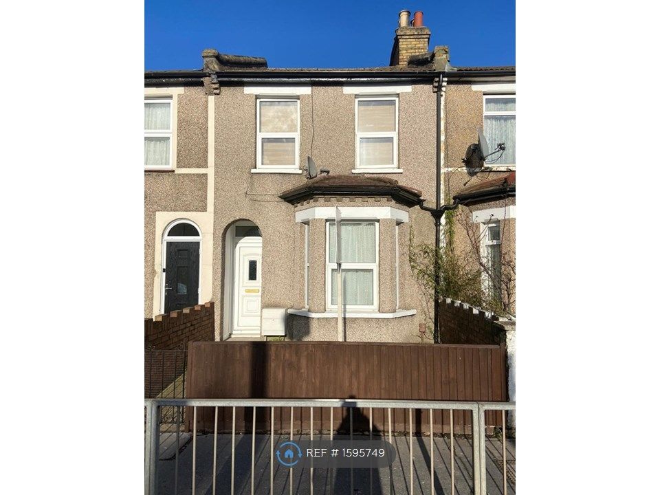 3 bed terraced house to rent in Mitcham Road, Croydon CR0 Zoopla