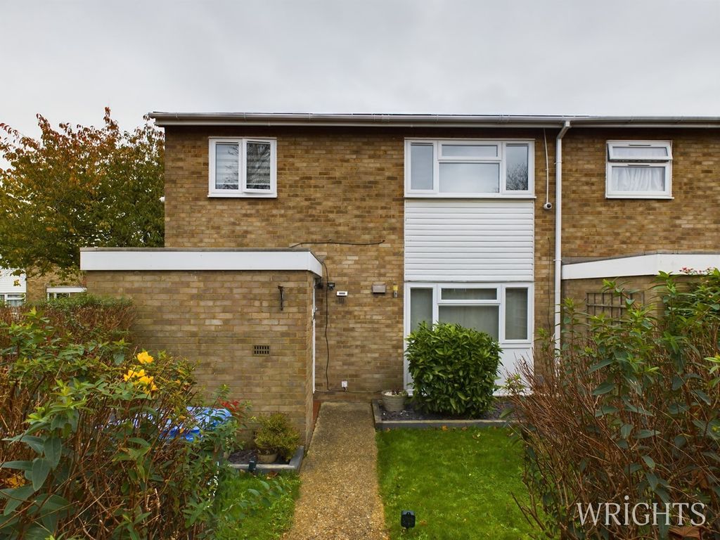 3 bed semidetached house for sale in Millfield, Welwyn Garden City AL7