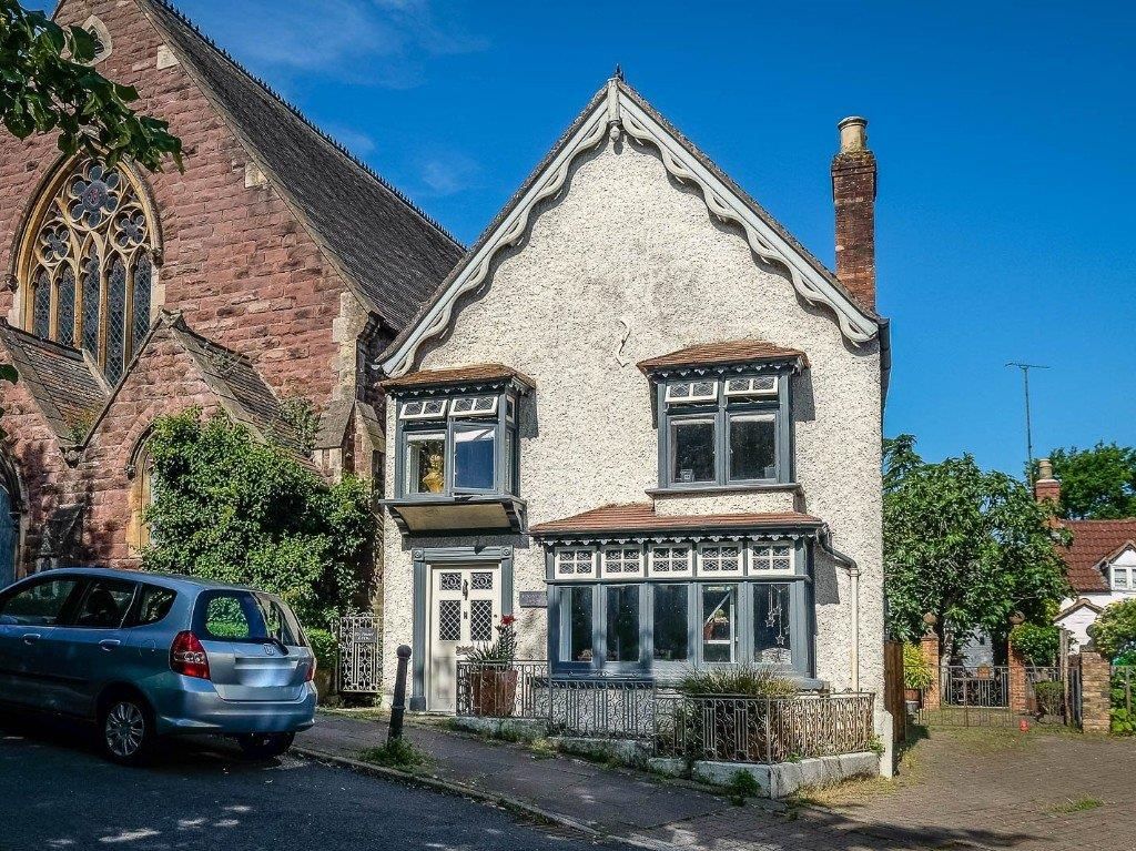 3 bed detached house for sale in High Street, Newnham GL14, £440,000 Zoopla