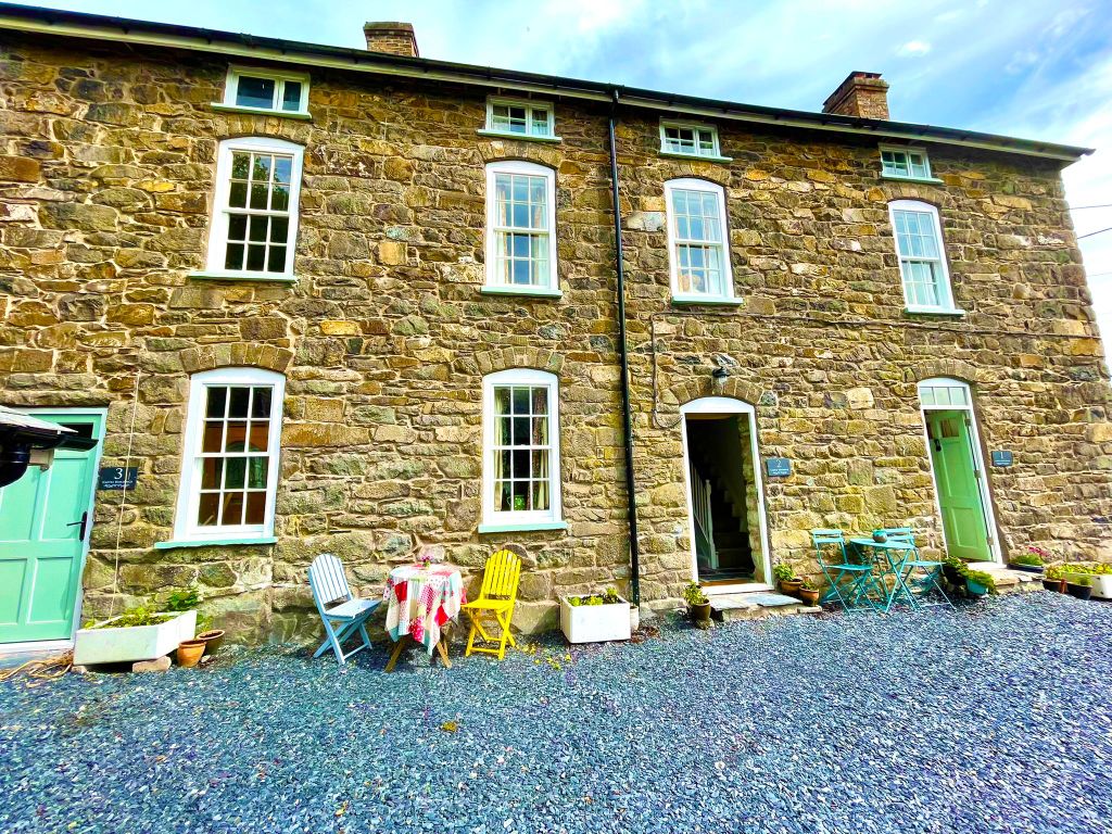 8 bed detached house for sale in Llanrhaeadr Ym Mochnant, Oswestry SY10