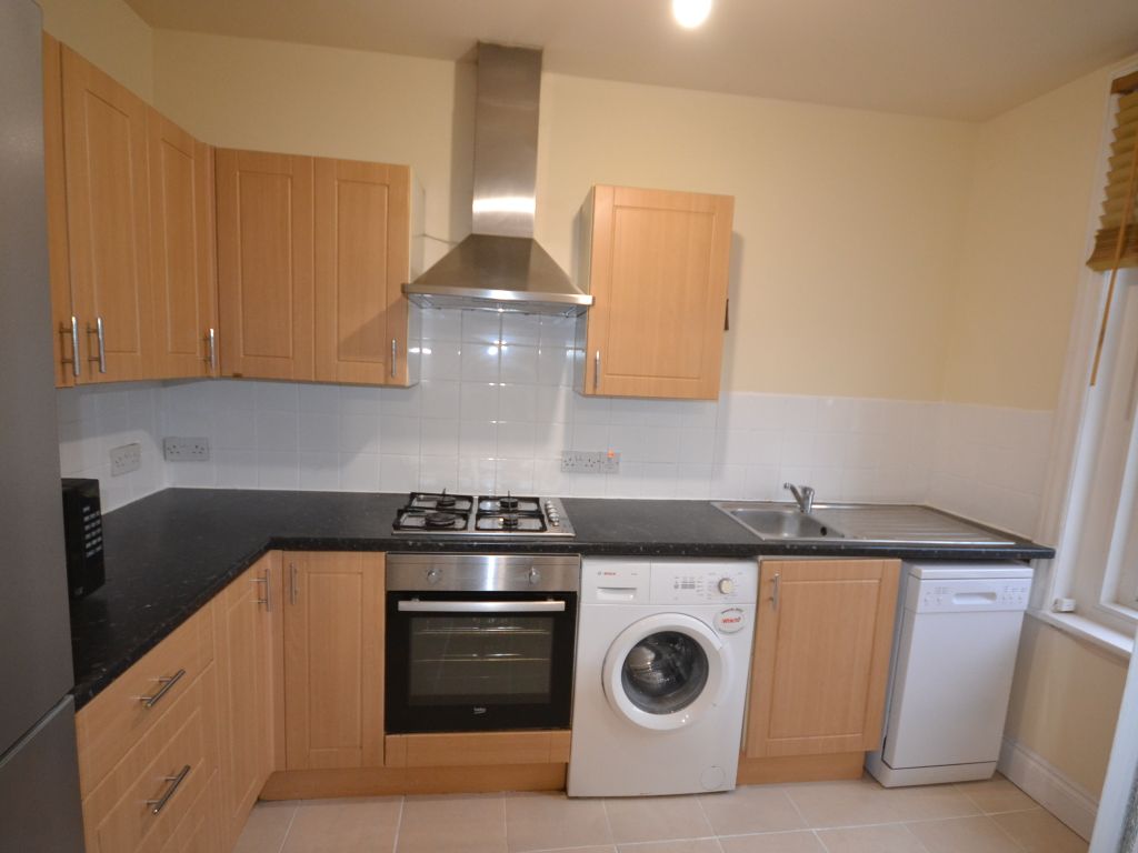 2 bed flat to rent in Kilburn High Road, London NW6 Zoopla