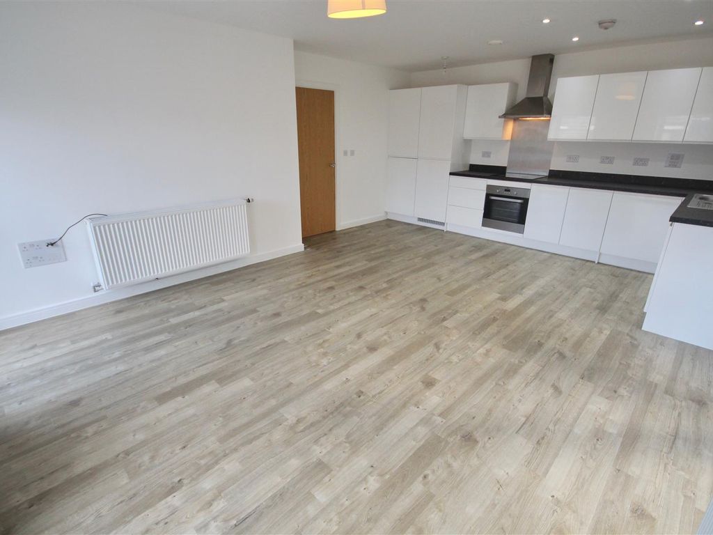 3 bed flat for sale in Pennant House, Cross Street, Portsmouth PO1 Zoopla
