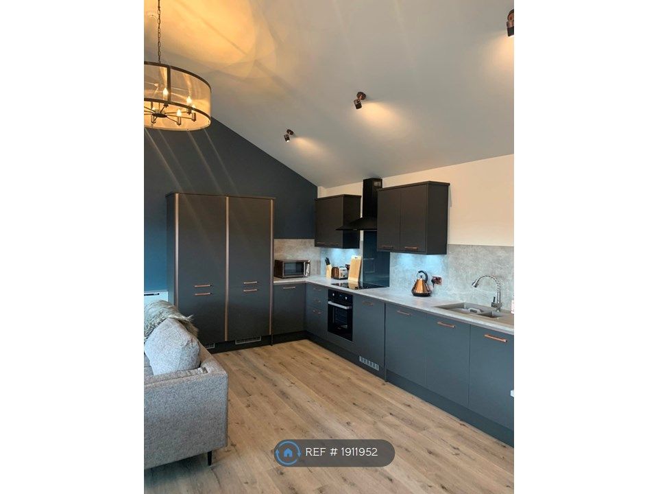 Room to rent in Shoreham By Sea, Shoreham BN43, £695 pcm Zoopla