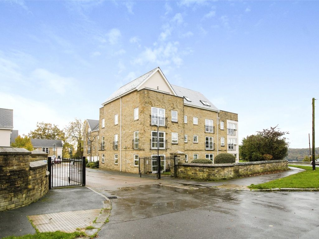 2 bed flat for sale in Albert Promenade, Halifax, West Yorkshire HX3