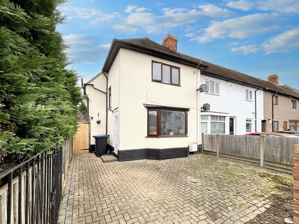 3 bed end terrace house for sale in Frederick Avenue, Hinckley LE10, £