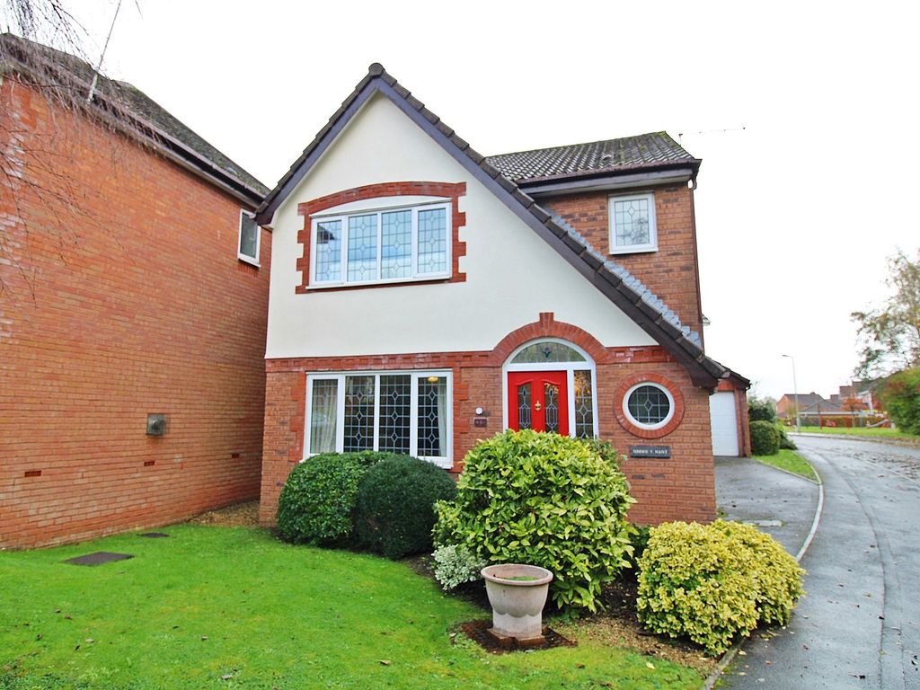 3 bed detached house for sale in Clos Brenin, Brynsadler, Pontyclun, Rhondda Cynon Taff. CF72, £