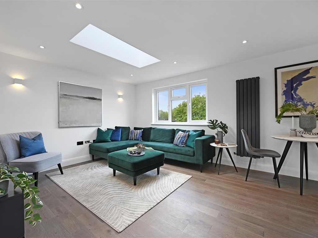1 bed flat for sale in King Edwards Gardens, London W3, £390,000 Zoopla