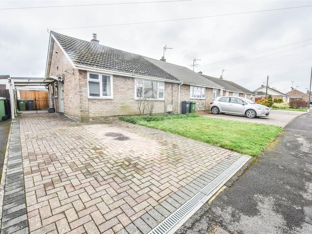 2 bed semidetached bungalow for sale in Rock Road, Dursley GL11, £