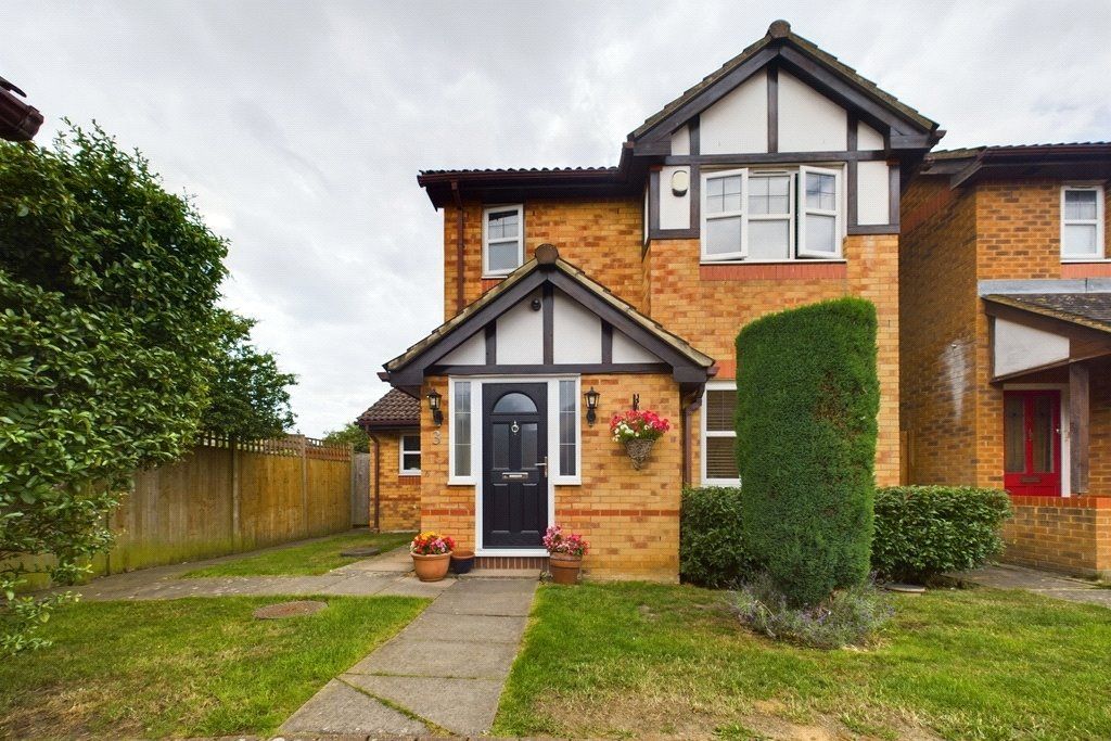 4 bed detached house for sale in Wilder Close, Eastcote, Middlesex HA4