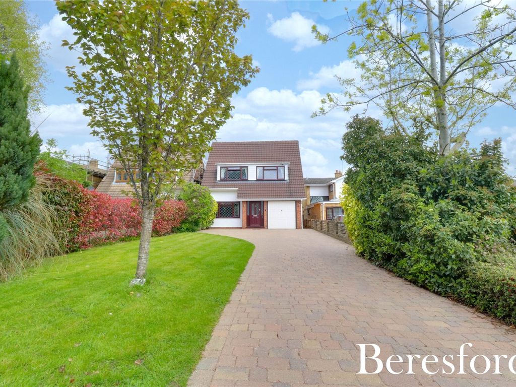 4 bed detached house for sale in Plovers Mead, Wyatts Green CM15 Zoopla