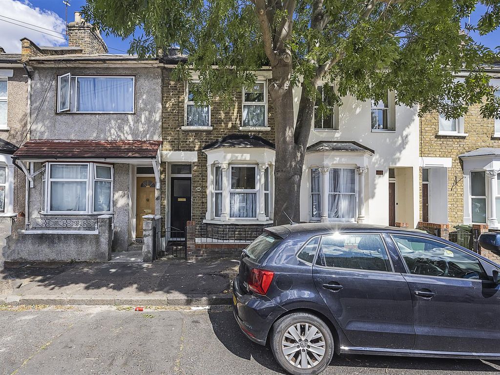 2 bed terraced house to rent in Tavistock Road, London E15 Zoopla