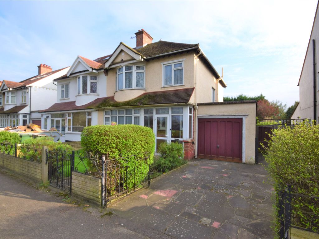 3 bed semidetached house for sale in Stafford Road, Wallington SM6, £