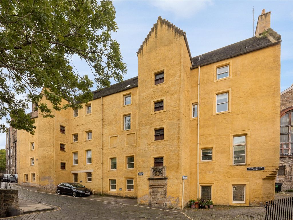 15/1 Bell's Brae, Dean Village, Edinburgh EH4  