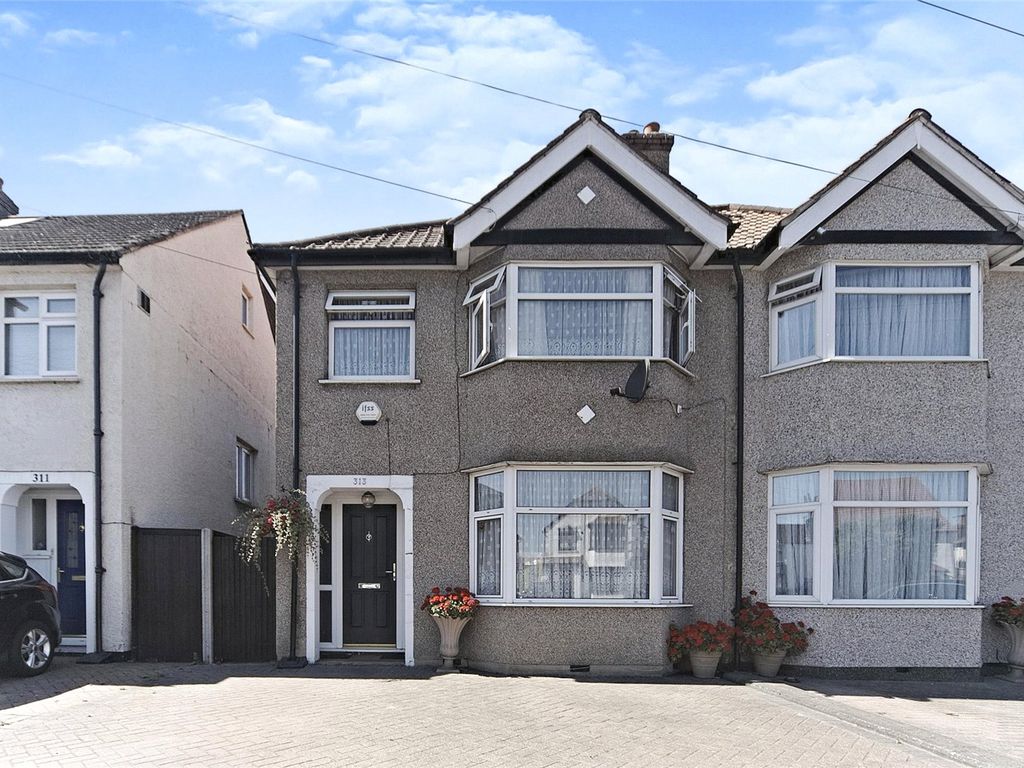 3 bed semidetached house for sale in Gander Green Lane, Cheam, Sutton