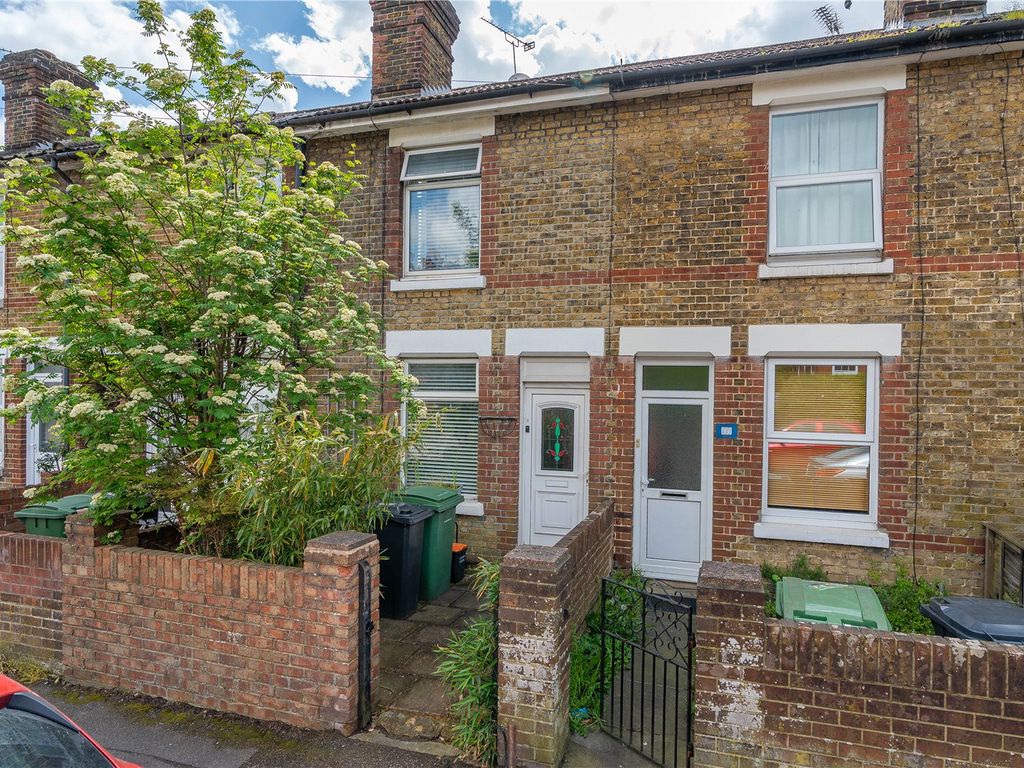 2 bed terraced house for sale in Tonbridge Road, Barming, Maidstone