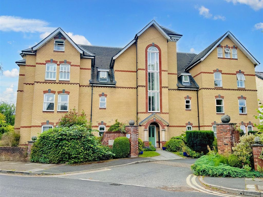 2 bed flat for sale in Gaskell Road, Altrincham WA14, £245,000 Zoopla