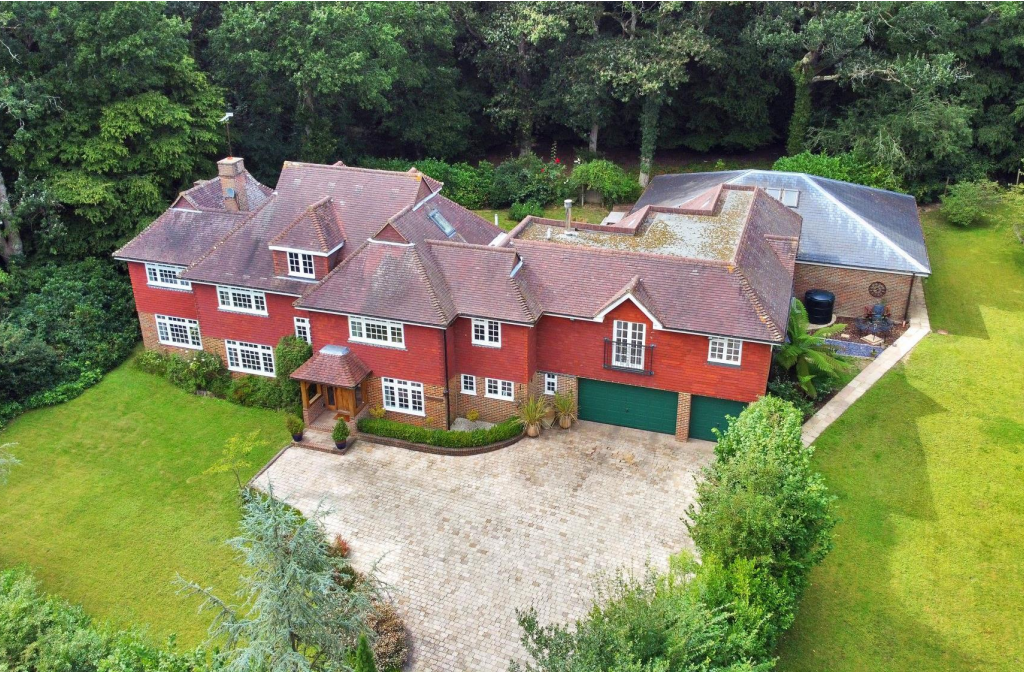 7 bed detached house for sale in Beresford Lane, Plumpton Green BN8, £2,500,000 Zoopla