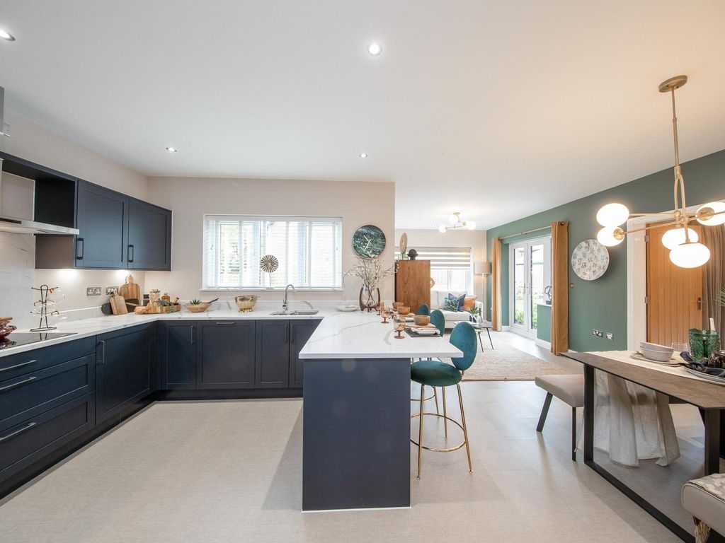 New home, 5 bed detached house for sale in "The Richmond Manor