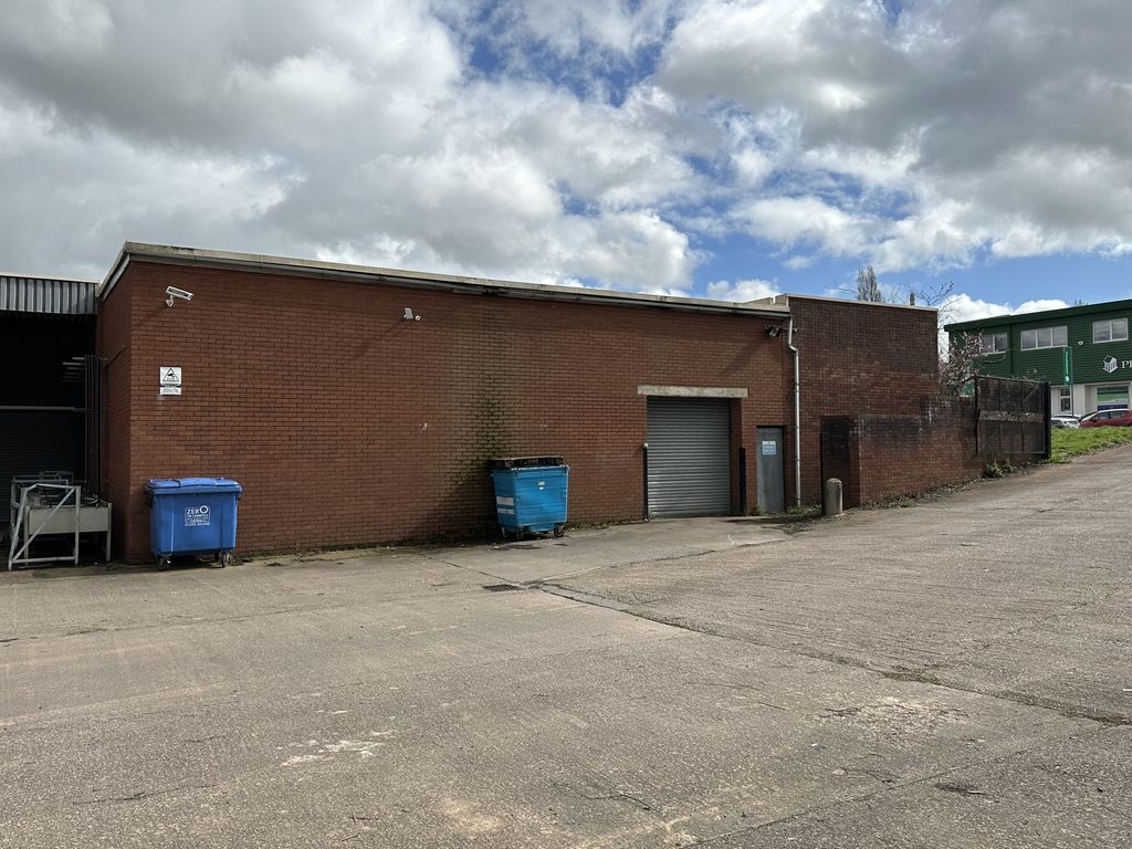 Warehouse to let in Kestrel Way, Sowton Industrial Estate, Exeter EX2