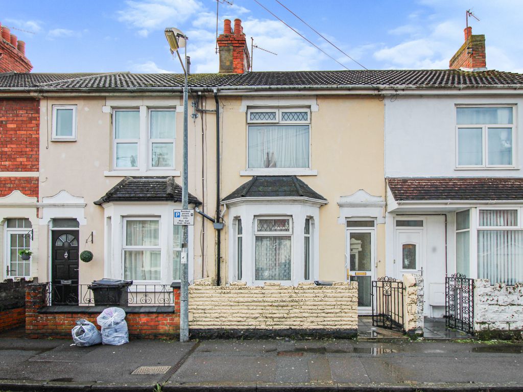 2 bed terraced house for sale in Portsmouth Street, Swindon SN1 Zoopla