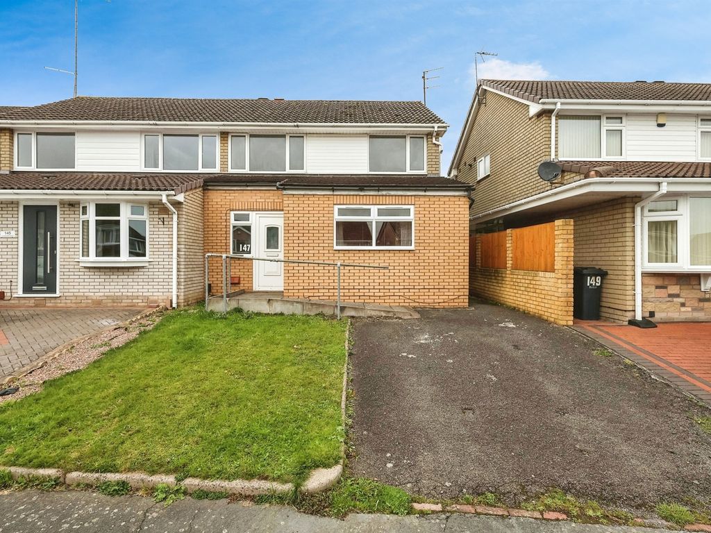 4 bed semidetached house for sale in Blakedown Road, Halesowen B63, £