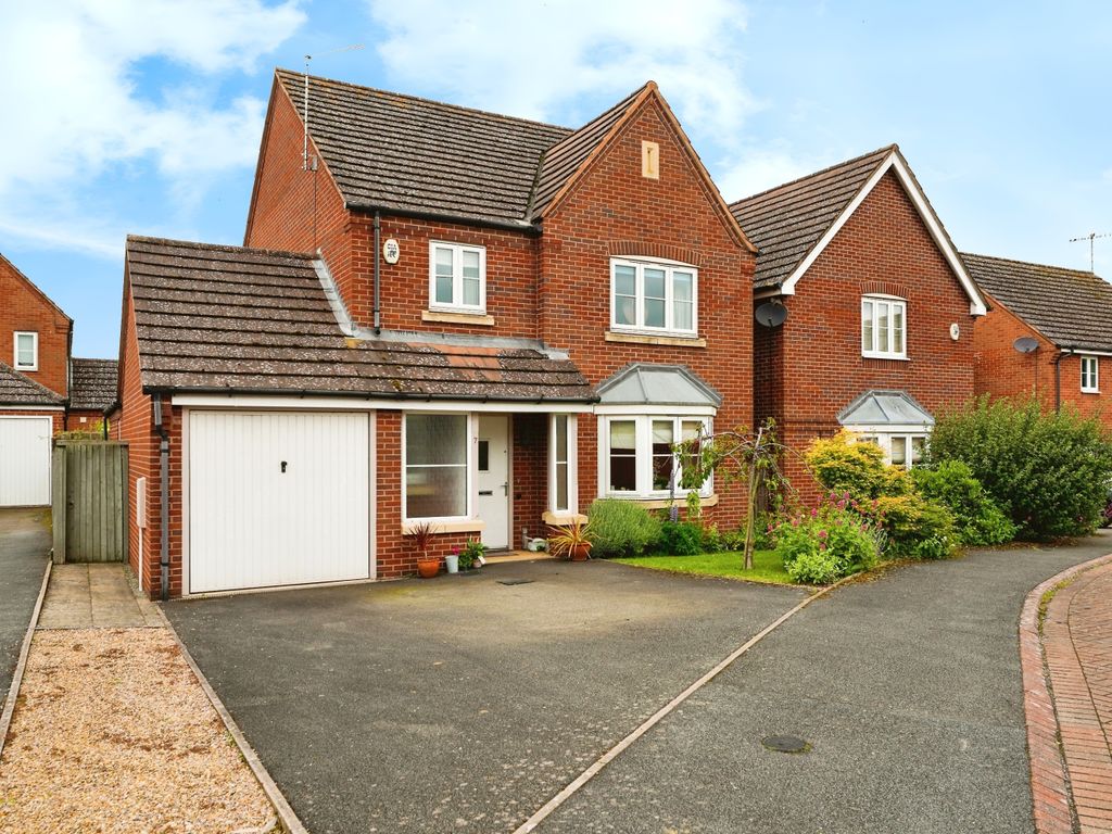 4 bed detached house for sale in Fountain Court, Great Witley