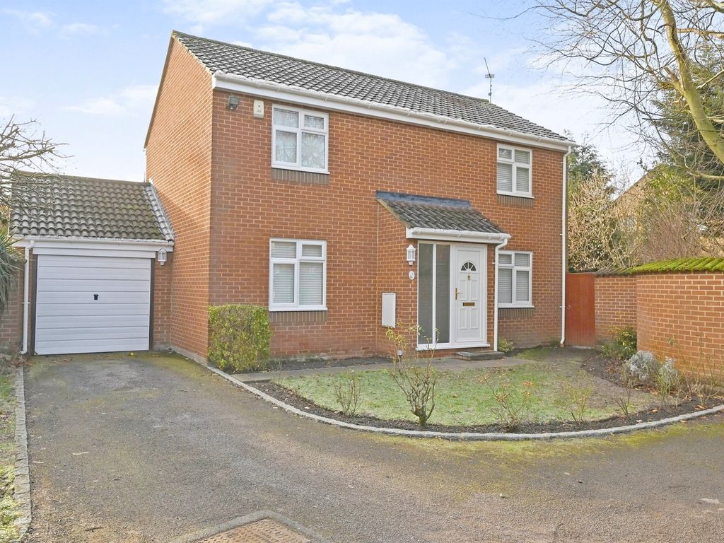 4 bed detached house for sale in Tinwell Close, Lower Earley, Reading