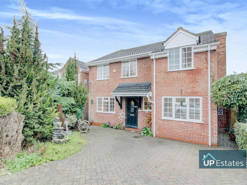 5 bed detached house for sale in Ambleside Road, Bedworth CV12, £