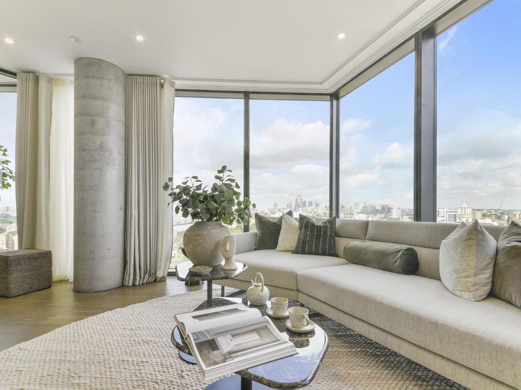 Vetro 21.02, Canary Wharf, London E14  