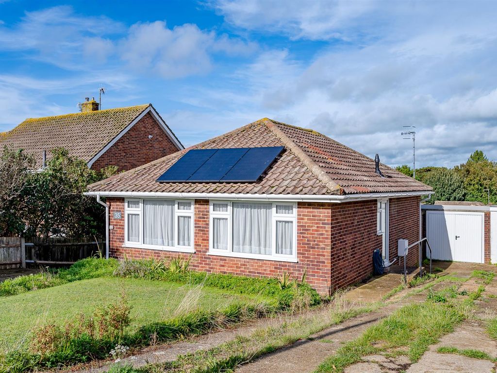 3 bed detached bungalow for sale in Upper Chyngton Gardens, Seaford