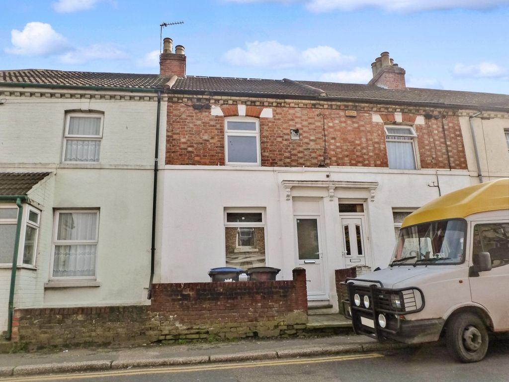 2 bed terraced house to rent in Clarendon Place, Dover CT17 Zoopla