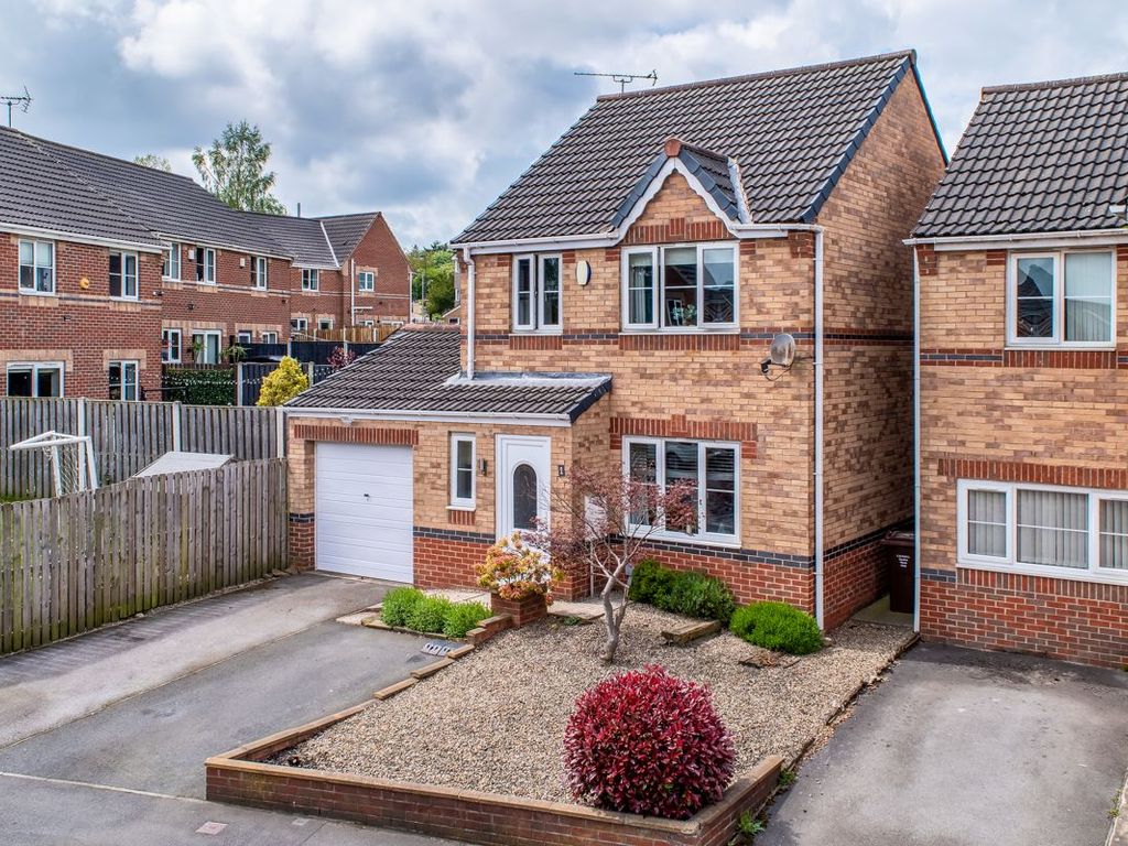 3 bed detached house for sale in Raikes Avenue, Tong, Bradford BD4 Zoopla