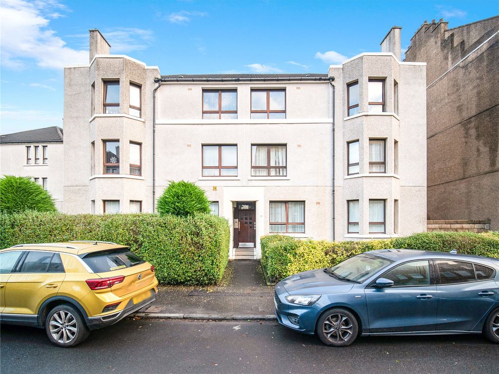 2 bed flat for sale in Millwood Street, Shawlands, Glasgow G41, £