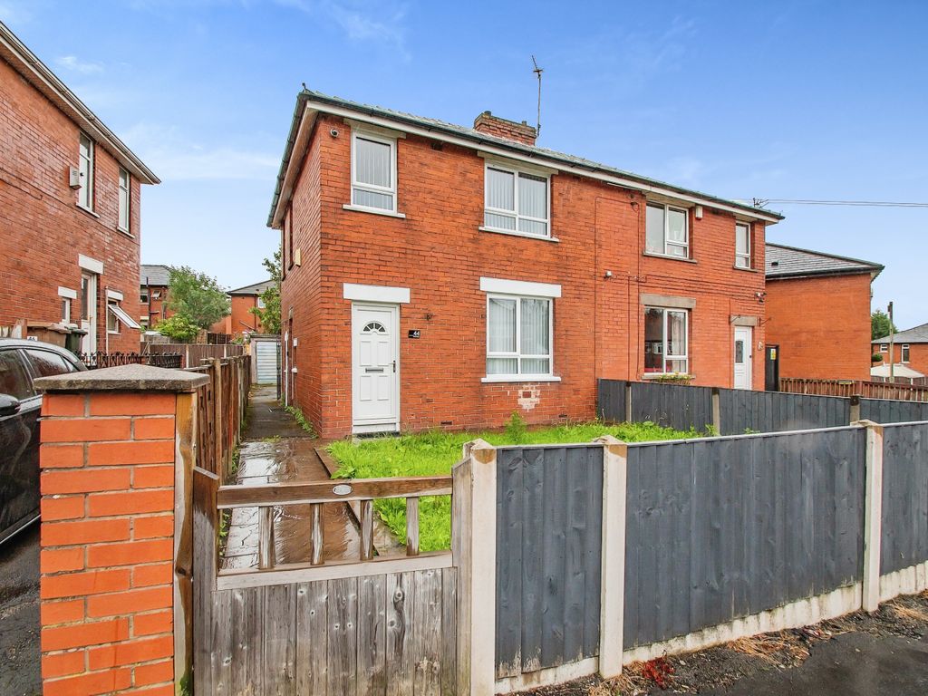 3 bed semidetached house for sale in Birch Road, Wardle, Rochdale OL12