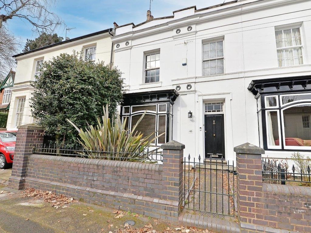 4 bed terraced house for sale in Ryland Road, Edgbaston, Birmingham B15