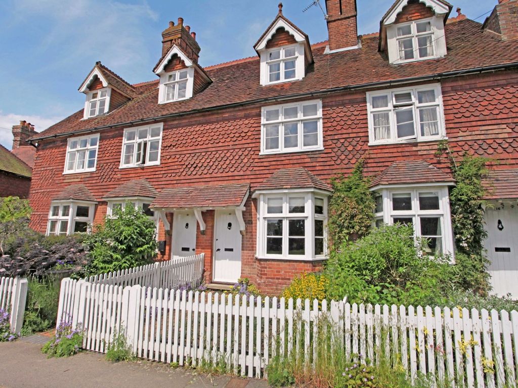 2 bed terraced house to rent in Church Street, Ticehurst, Wadhurst TN5