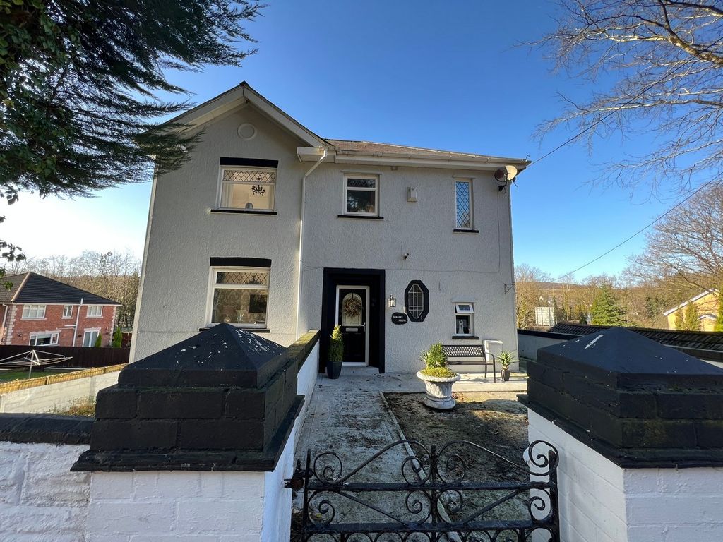 6 bed detached house for sale in Mill Street Tonyrefail , Tonyrefail