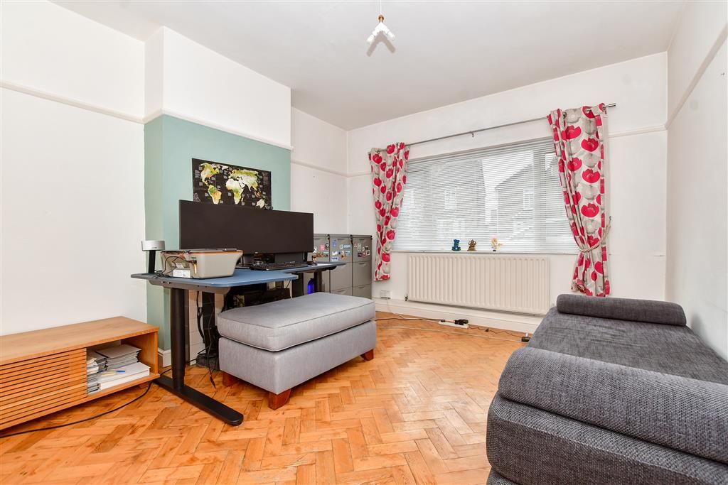 2 bed for sale in Green Wrythe Lane, Carshalton, Surrey SM5