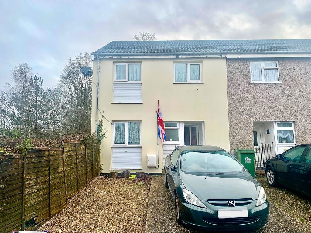 3 bed end terrace house for sale in Sutherland Road, Lordshill