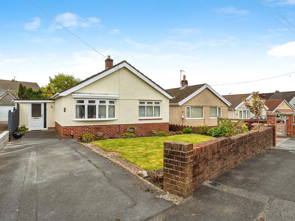 2 bed detached bungalow for sale in Wellfield Close, Gorseinon, Swansea