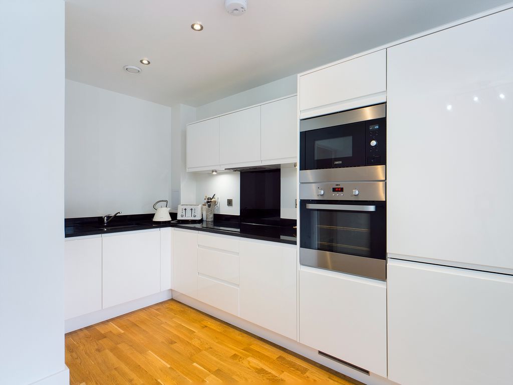 Guthridge Close, London E14  