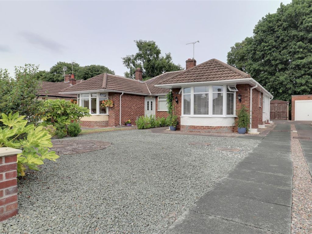 2 bed semidetached bungalow for sale in Ludlow Avenue, Crewe CW1 Zoopla