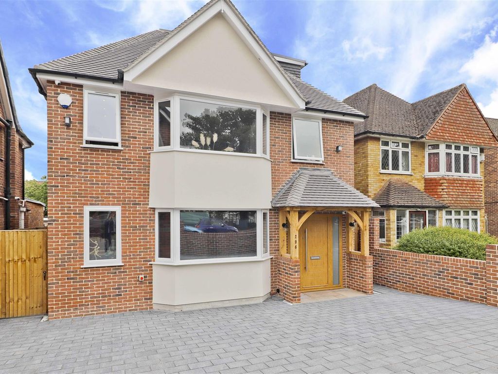 4 bed detached house for sale in Long Lane, Hillingdon UB10, £1,150,000