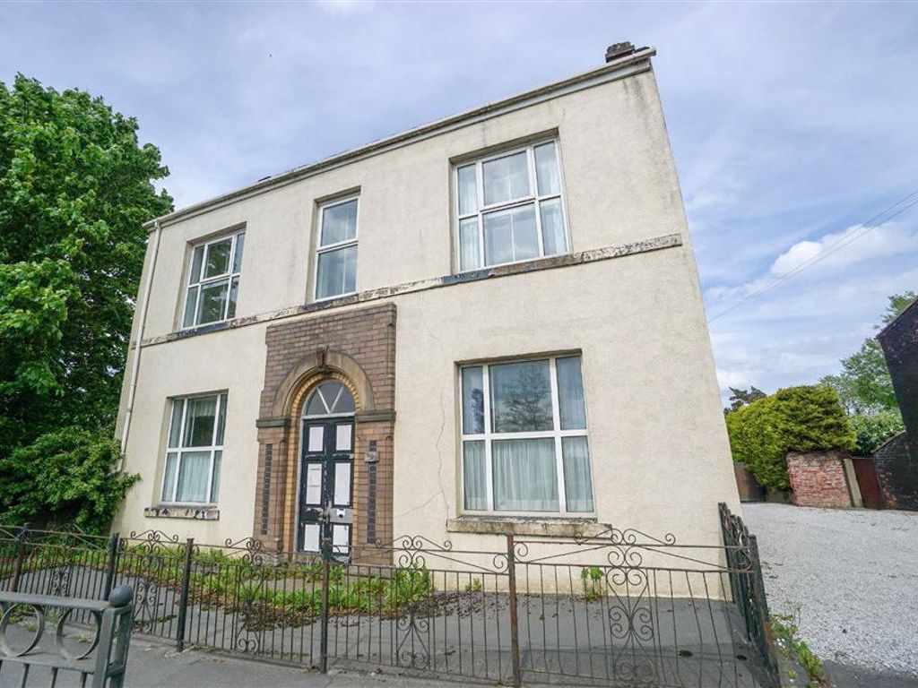 4 bed detached house for sale in Chorley Road, Westhoughton, Bolton BL5