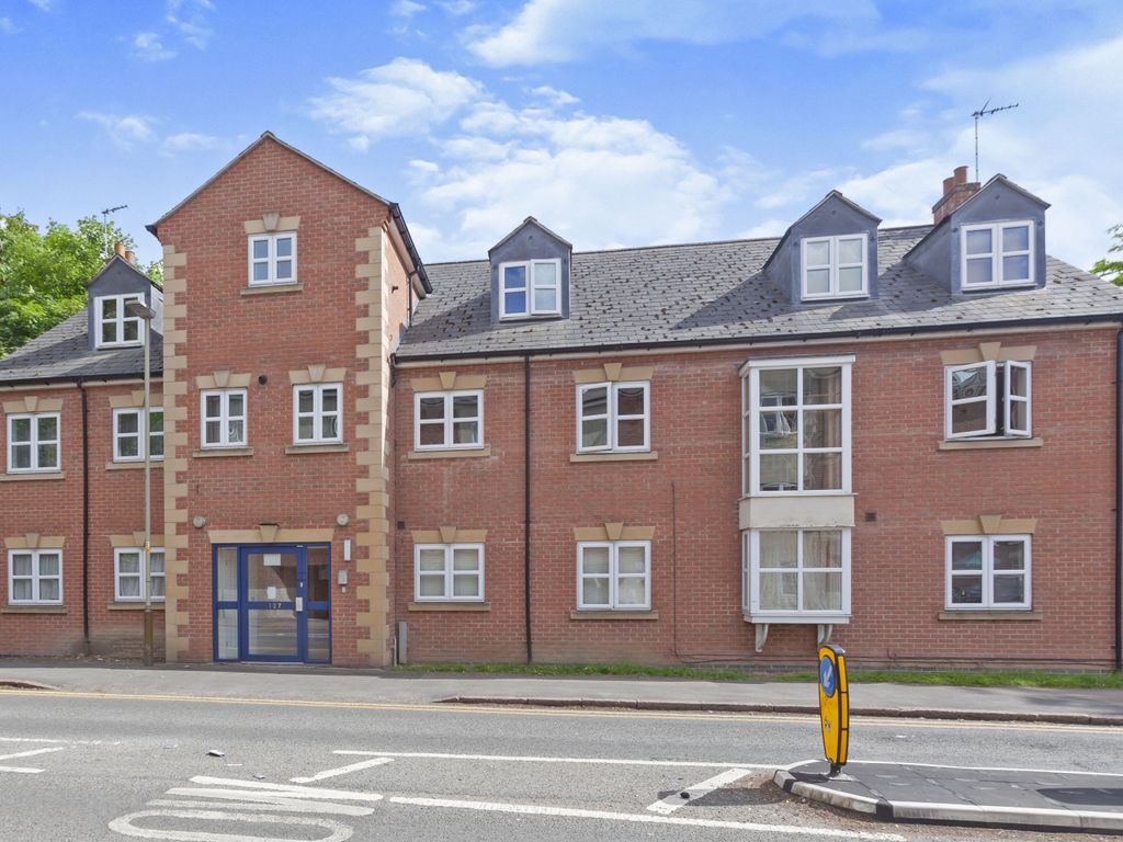 1 bed flat for sale in 127 Knighton Fields Road West, Leicester LE2