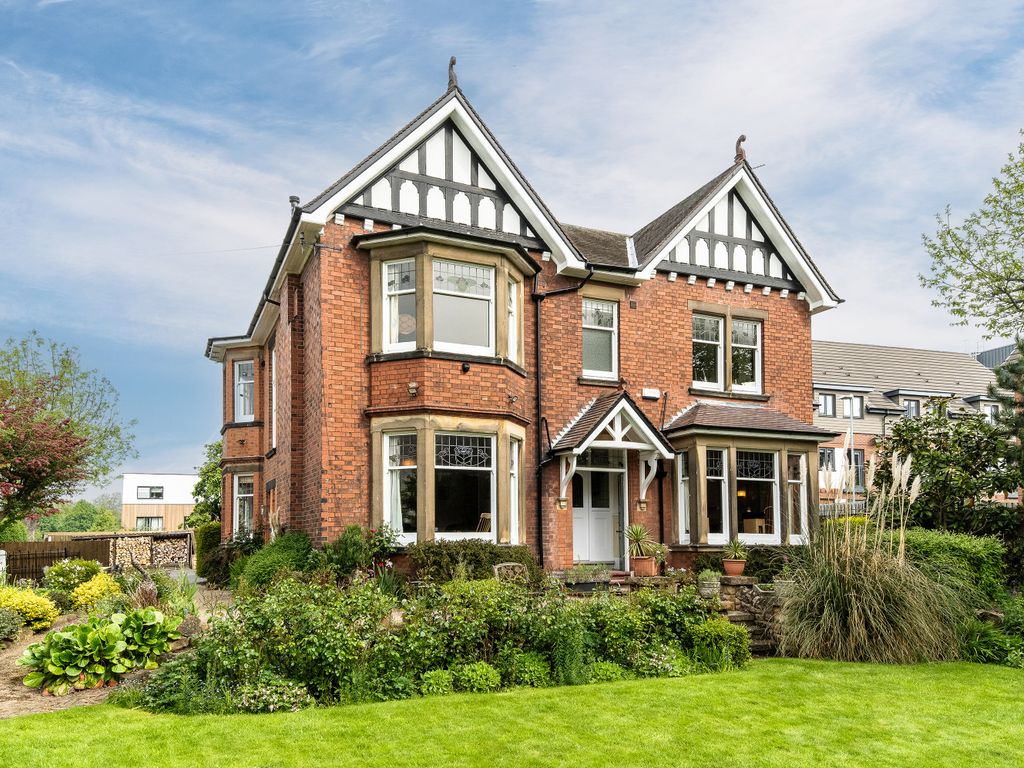 5 bed detached house for sale in Wilford Lane, West Bridgford